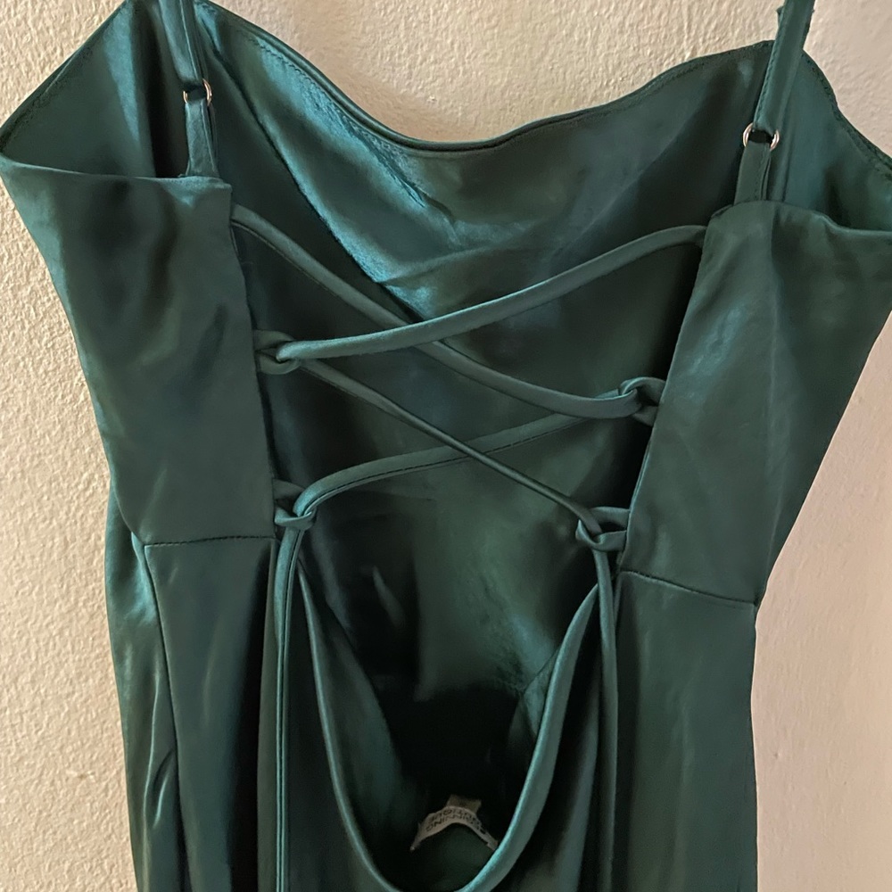 Beginning Boutique The Amaryllis Dress Emerald 6 - Picture 14 of 16